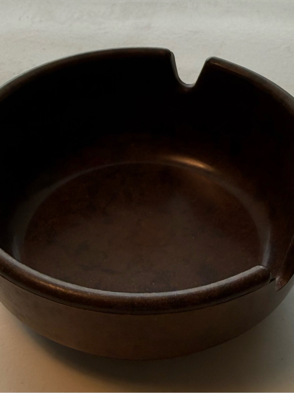 Vintage GES-LINE 301 Brown Plastic
Round Ashtray Made in USA